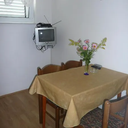 Apartment In Rab Insel Rab 16498 *