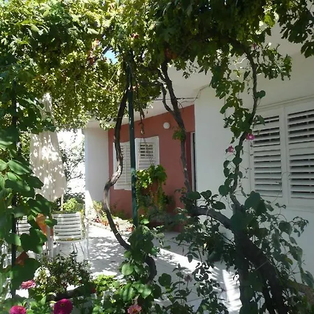 Apartment In Rab Insel Rab 16498 *